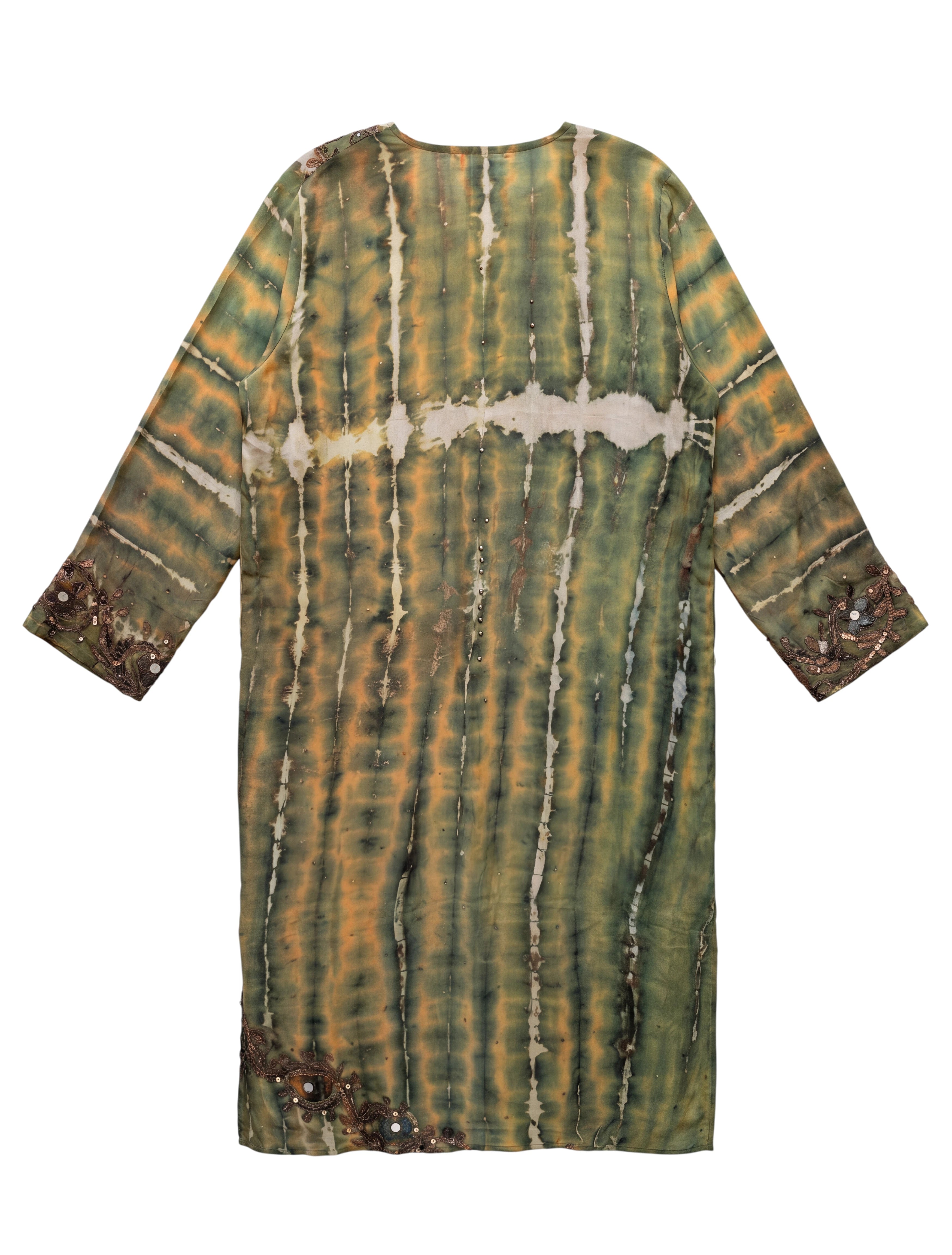 Flatlay backside side long sleeves silk kimono khaki green tie and dye with flowers embroideries