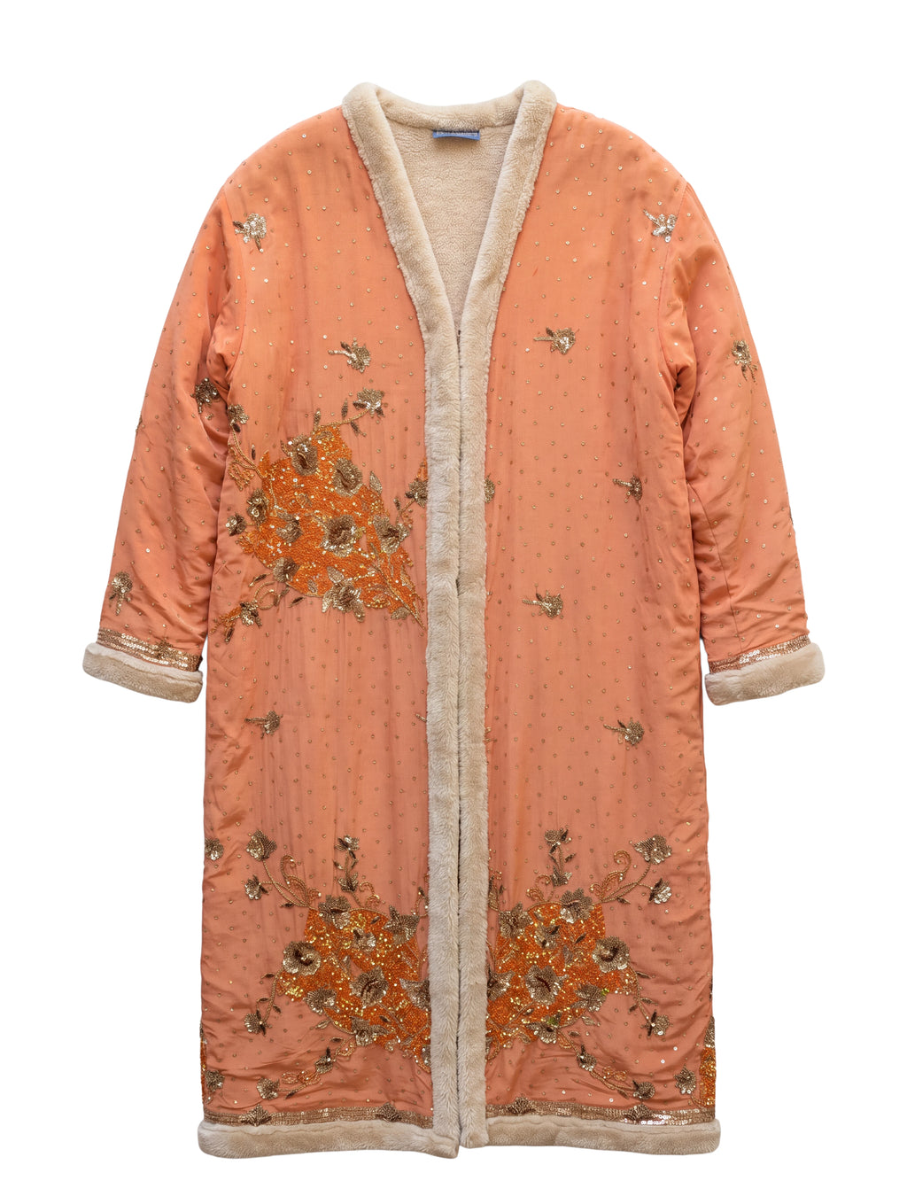 Flatlay frontside of The Magical embroideries natural silk 
