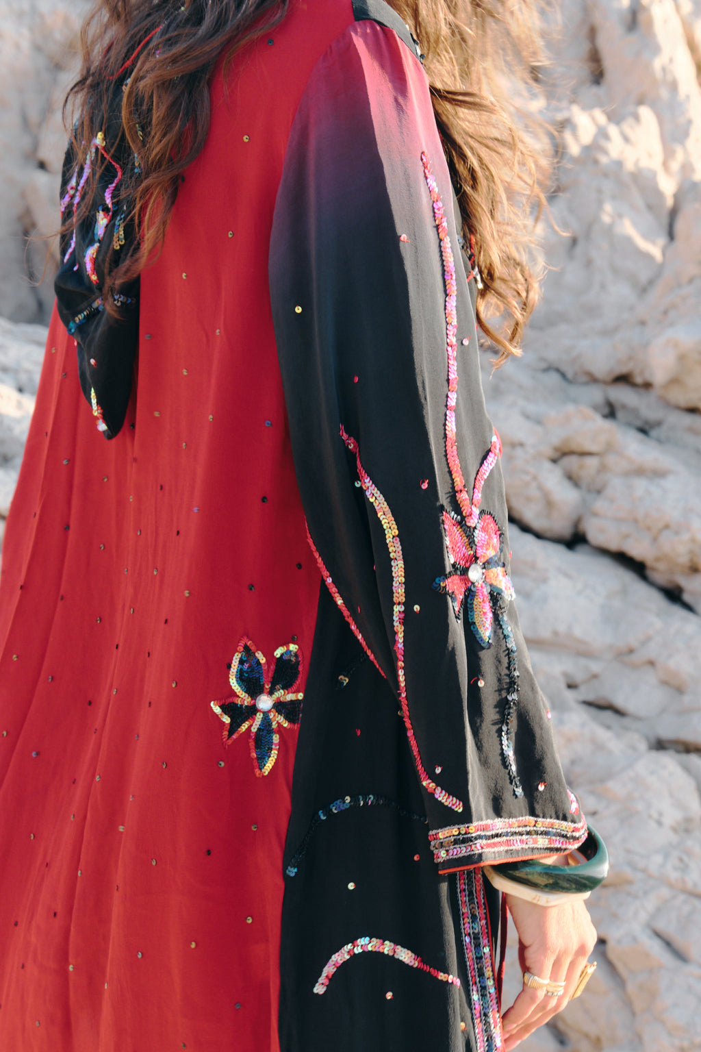 Unique hooded kimono yayavara creation upcycling sari embroidery black and red
