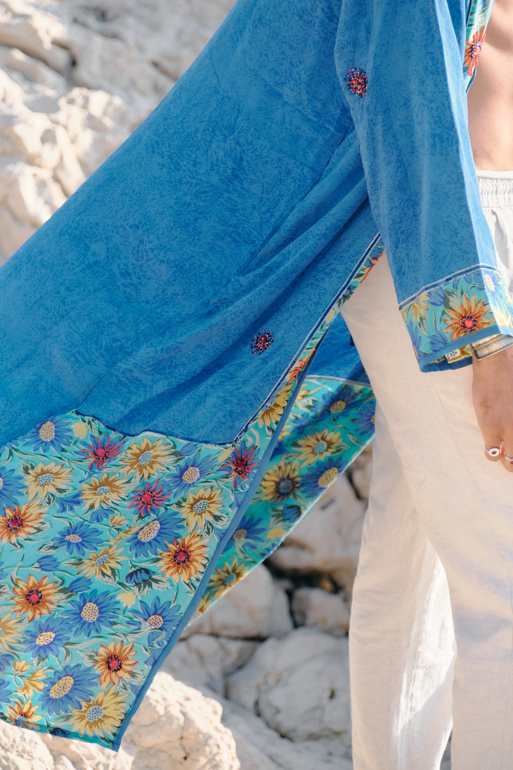 Blue Flower the eternal silk kimono with flowers