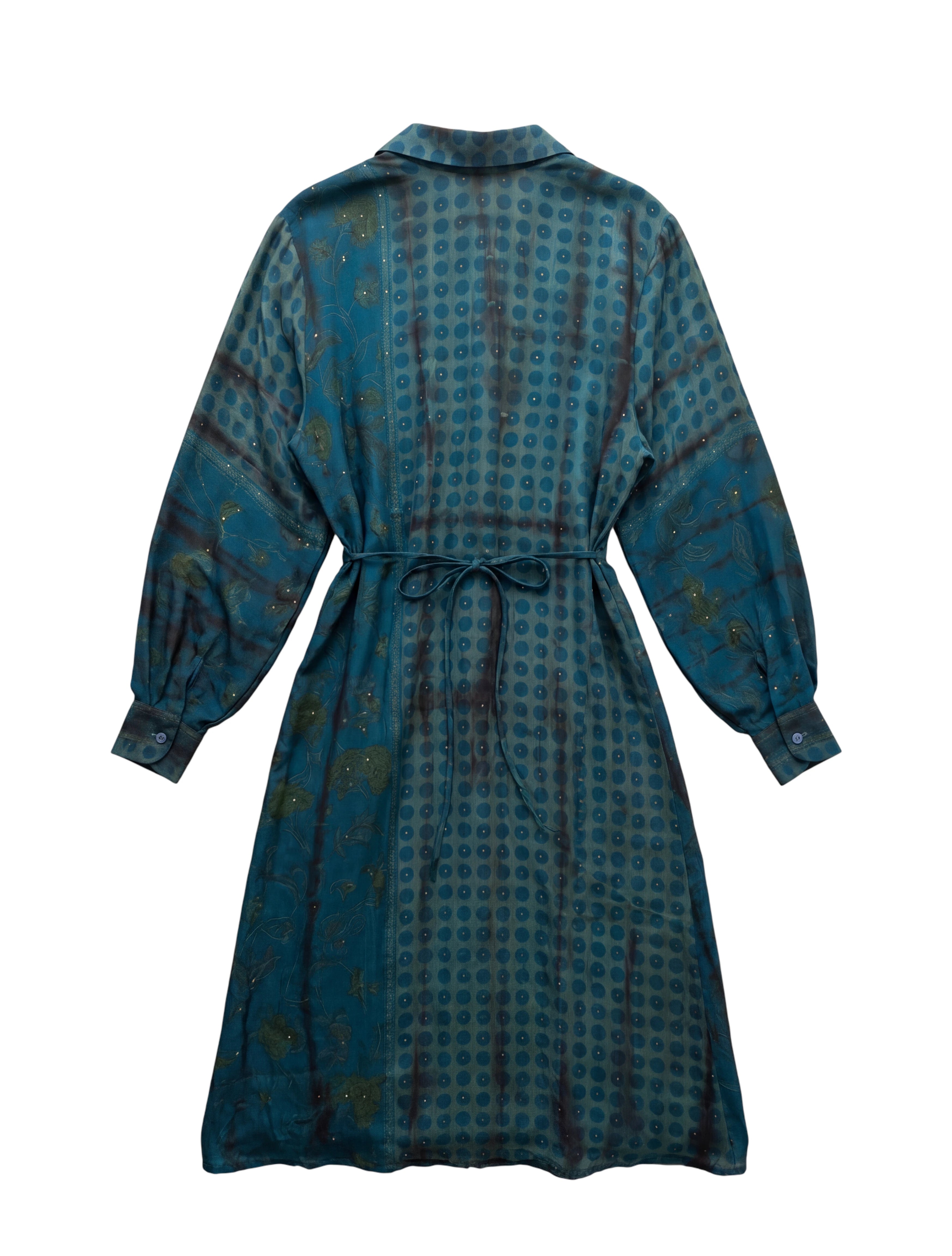 The Freedom par Yayavara Creation robe portefeuille en chinon de soie upcycling à partir de sari indien mode écoresponsable pièce unique