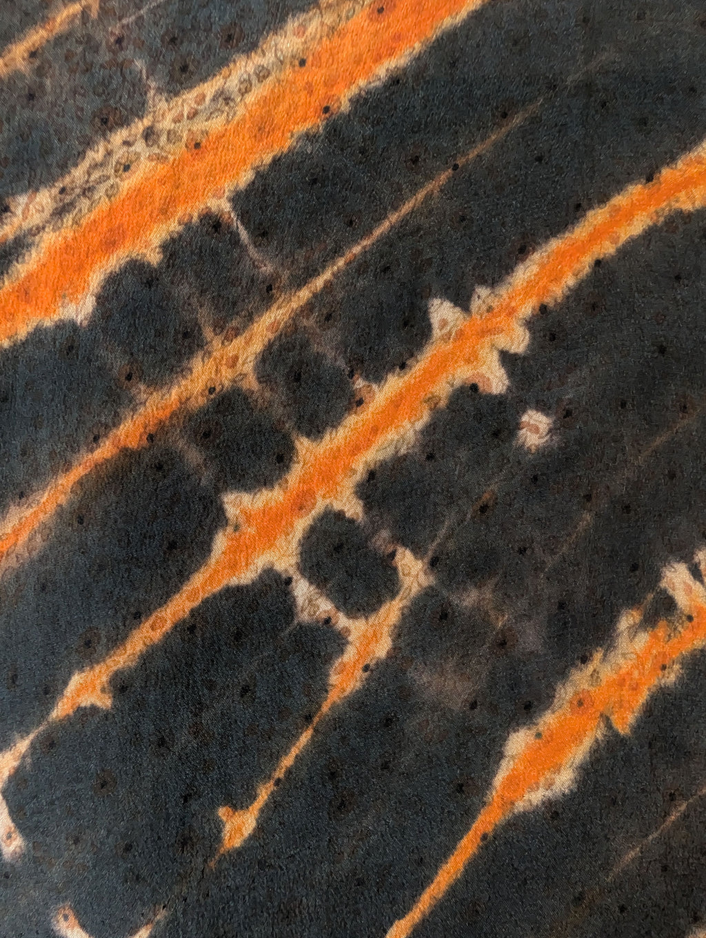Sunrise_Copper details tissus en soie naturelle