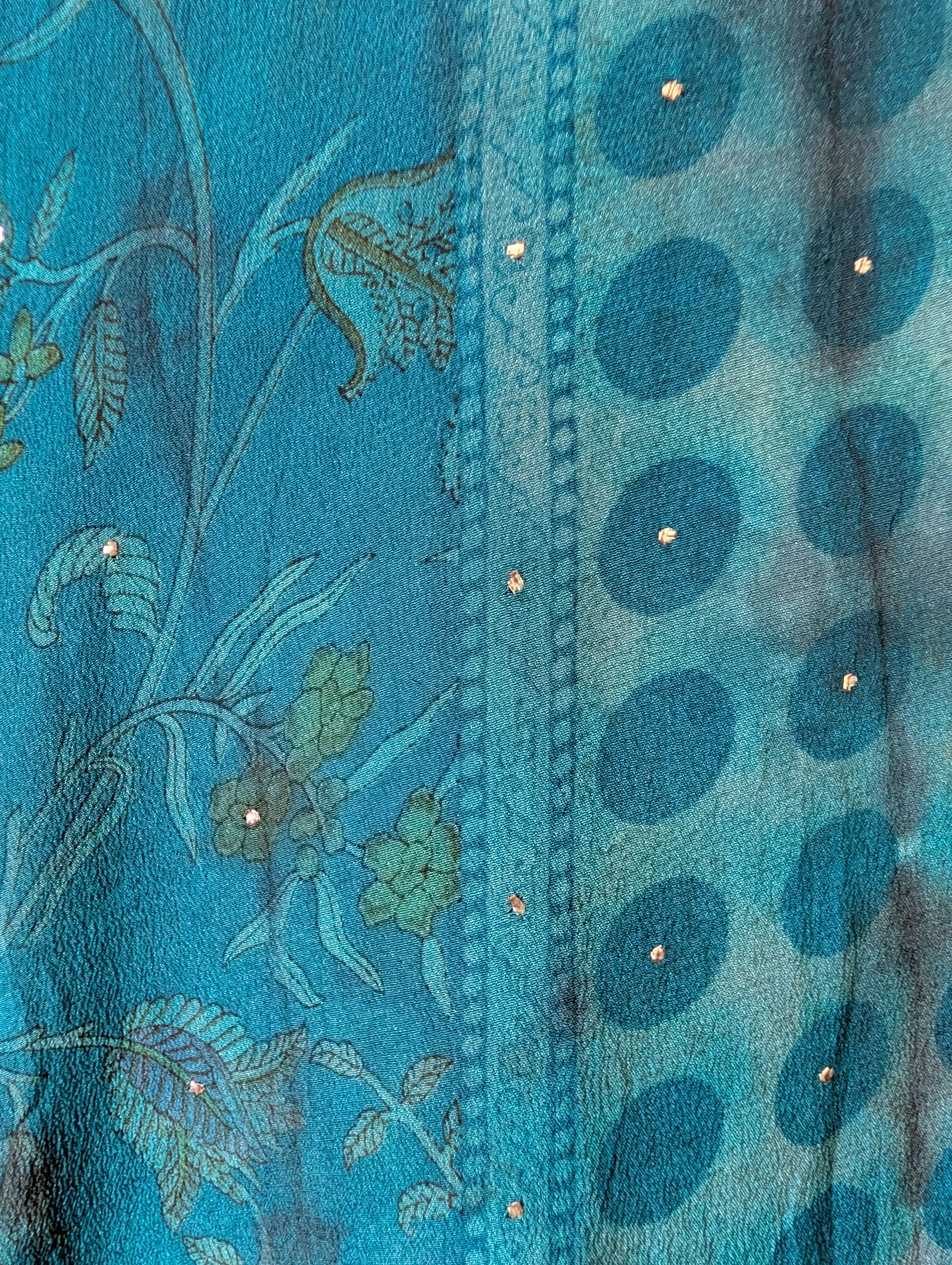 The Freedom Last_Night long silk dress details of the fabric blue and flowers Yayavara Creation