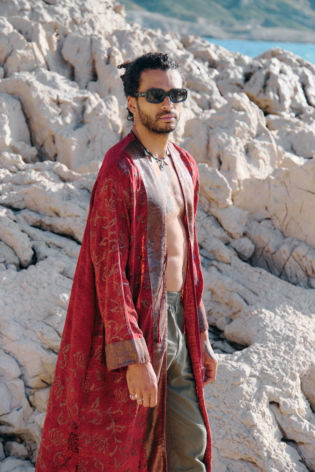 Yayavara Creation Red Sun upcycled unisex kimono Dark red and embroidery