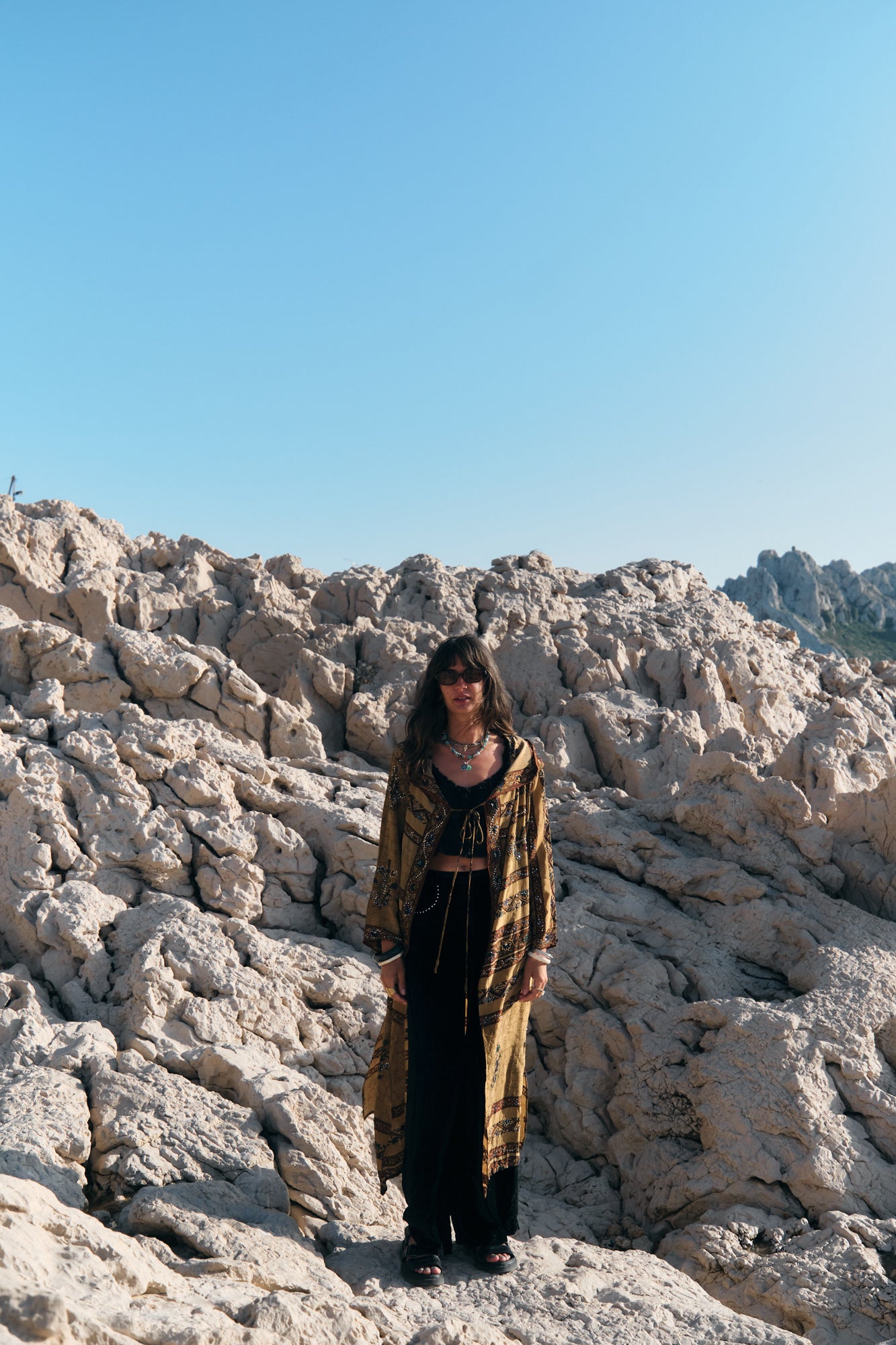 Yayavara Creation The unique Desert sun unisex beige brown kimono
