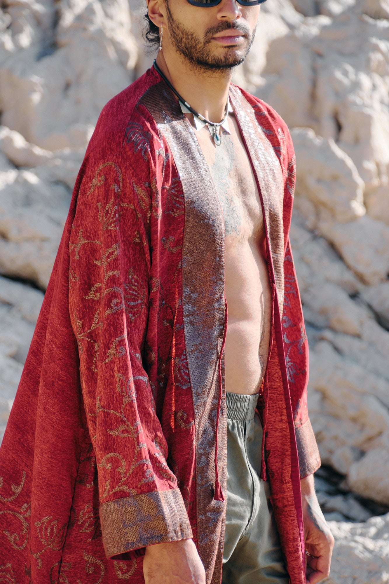 Yayavara Creation Red Sun upcycled unisex fluid kimono red and embroidery