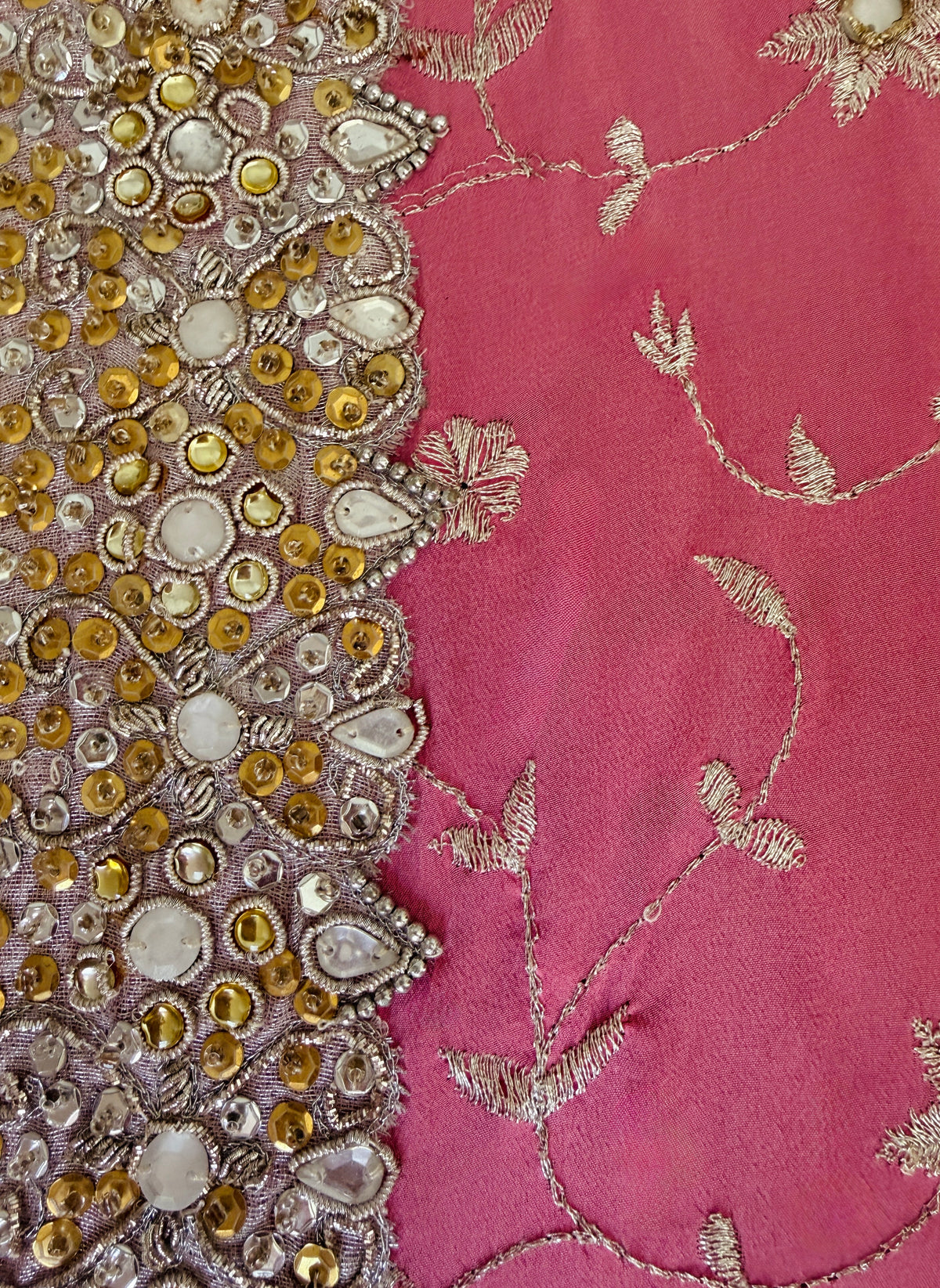 zoom in details embroidery natural silk pink and gold Yayavara Creation
